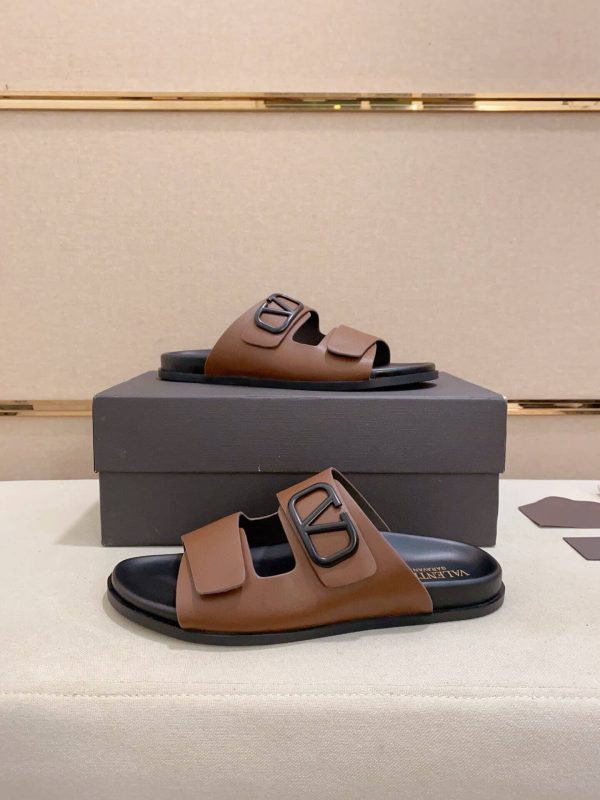 Valentino Garavani VLogo Sandals in Brown Leather