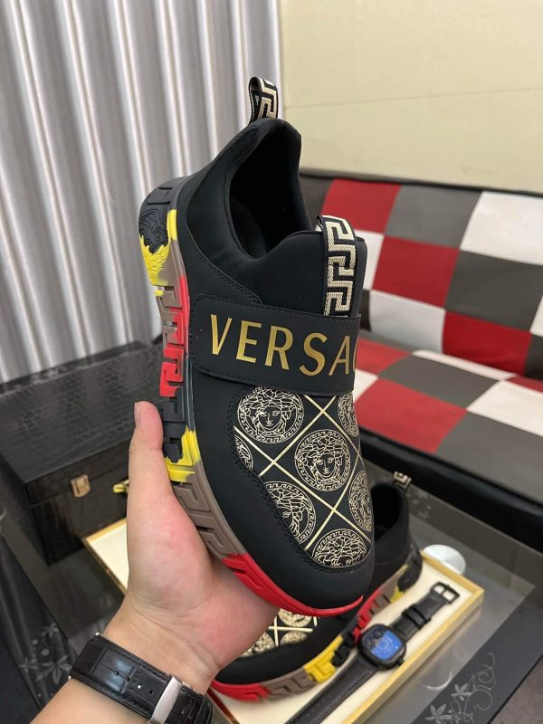 VersaceGalaxiafashionsneakers_2 Versace Trigreca Sneakers in Black