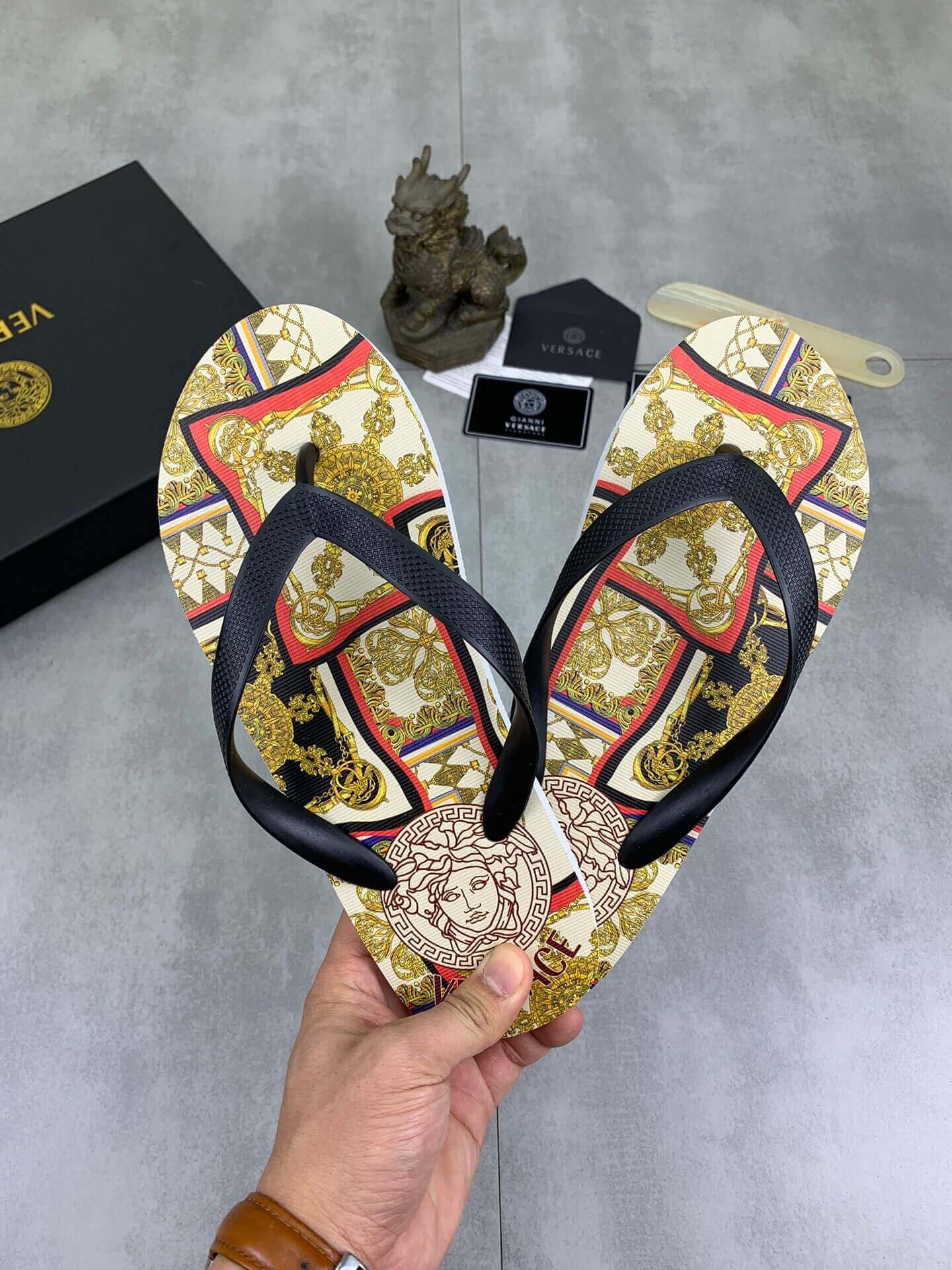 Versace Medusa Baroque Print Flip-Flops 4 Versace Medusa Baroque Print Flip-Flops - Image 4