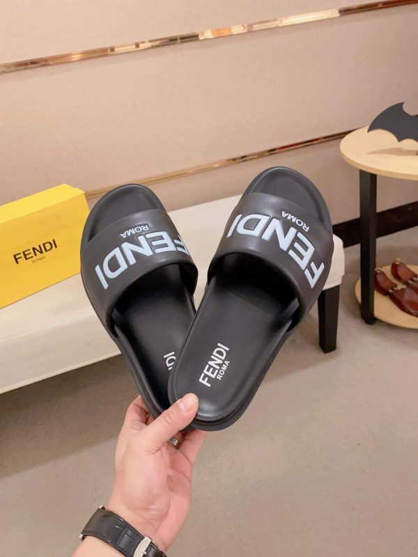 Fendi Roma Slides Black