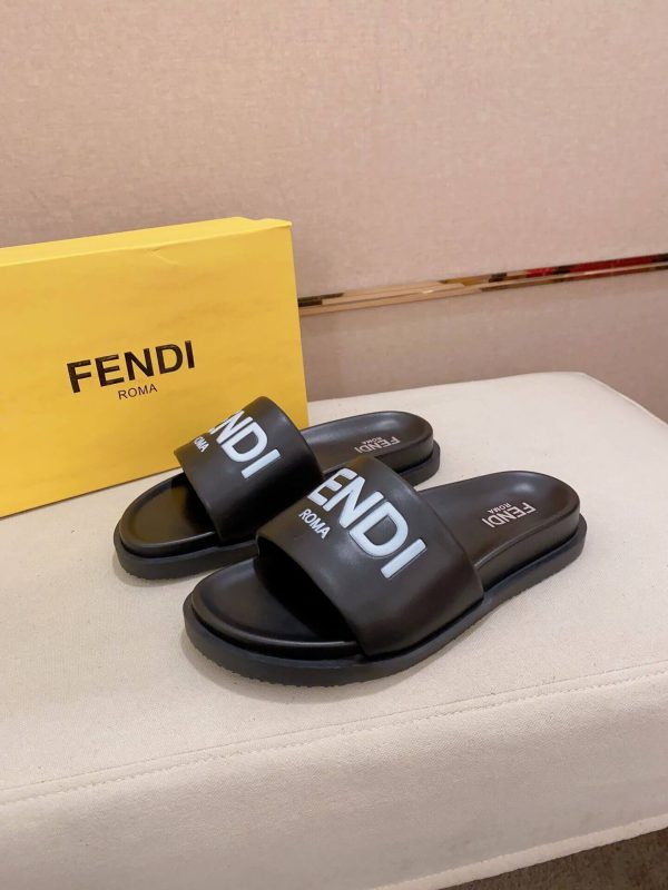 Fendi Roma Slides Black