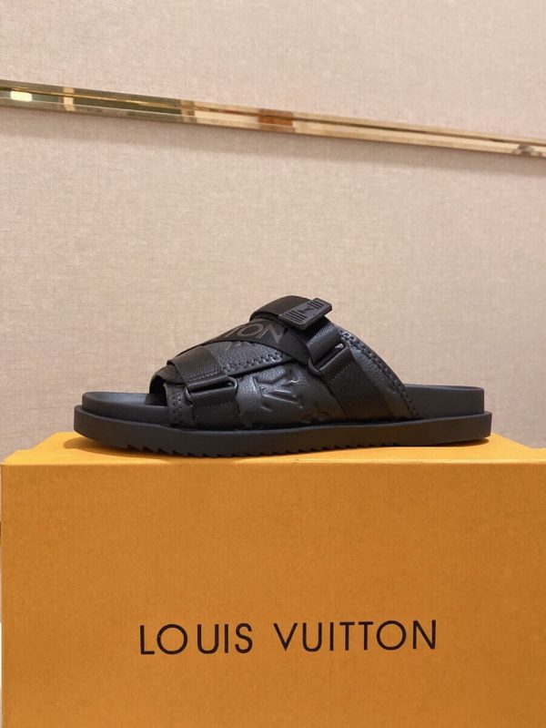 Louis Vuitton Honolulu Mule in Black