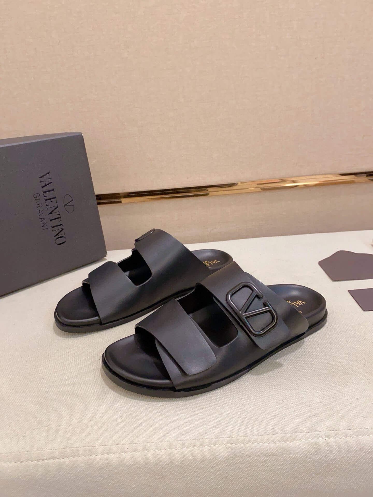 Valentino Garavani VLogo Sandals in Black Leather 6 Valentino Garavani VLogo Sandals in Black Leather - Image 6