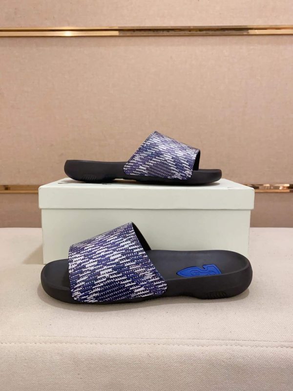 blueBurberryCheckSlidesandal_featuringtheiconicBurberrycheckpatternonthestrap_7_e906630a-ccfc-450f-9f9f-553905716bfa Burberry Purple Check Dive Slides