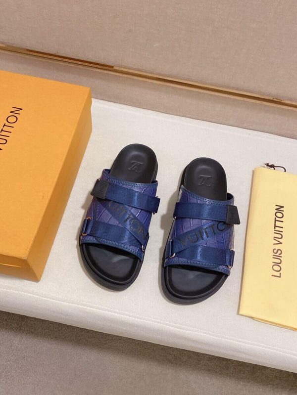 blueLouisVuittonWaterfrontMule_4_5318f44e-faac-4ccf-97ba-6821e6cdaaec Louis Vuitton Honolulu Mule in Purple