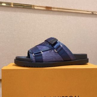 Louis Vuitton Honolulu Mule in Purple