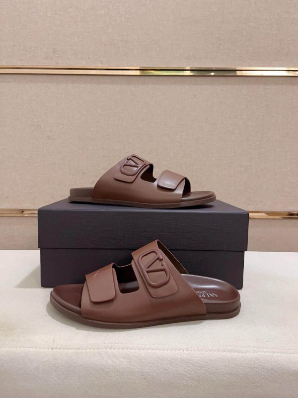 Valentino Garavani VLogo Sandals in Brown Leather