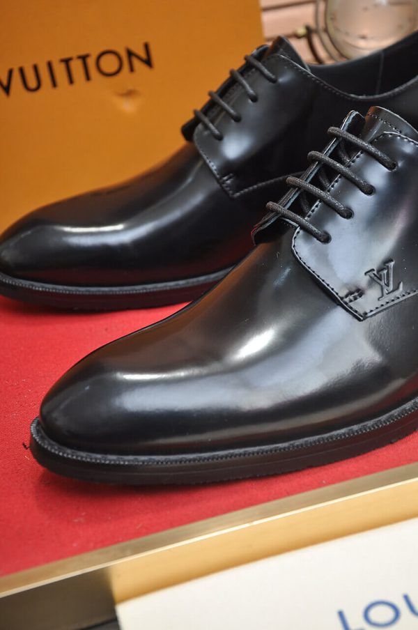 Louis Vuitton Black Patent Leather Oxford Shoes
