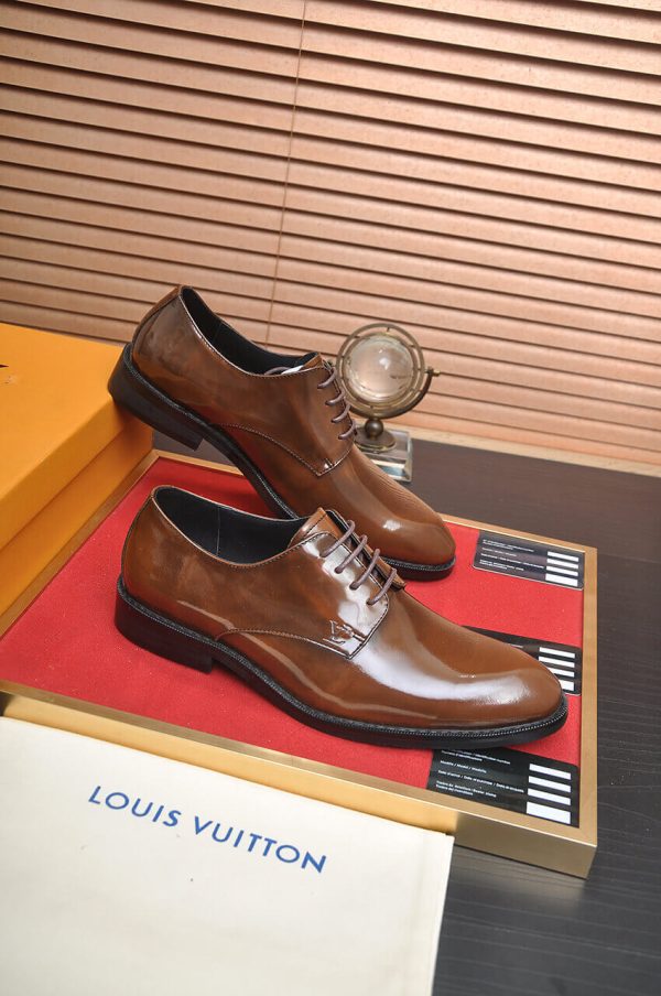 Louis Vuitton Brown Patent Leather Oxford Shoes