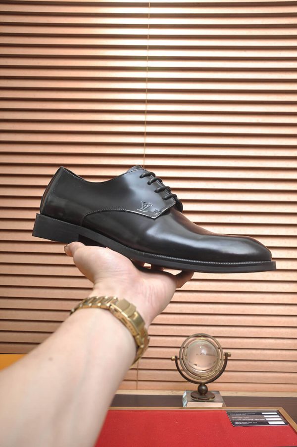 Louis Vuitton Black Patent Leather Oxford Shoes