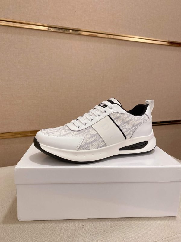Dior White and Grey Dior Oblique Jacquard Runner Sneaker