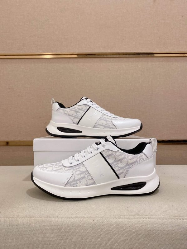 Dior White and Grey Dior Oblique Jacquard Runner Sneaker