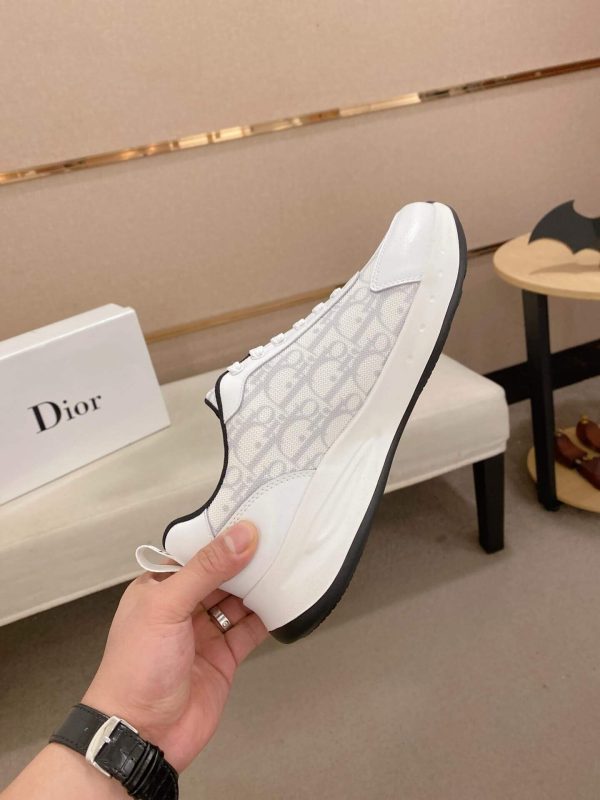 Dior White and Grey Dior Oblique Jacquard Runner Sneaker