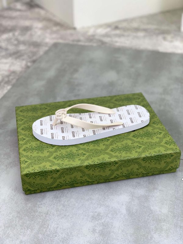 Gucci GUCCI Logo White Thong Sandals with Double G