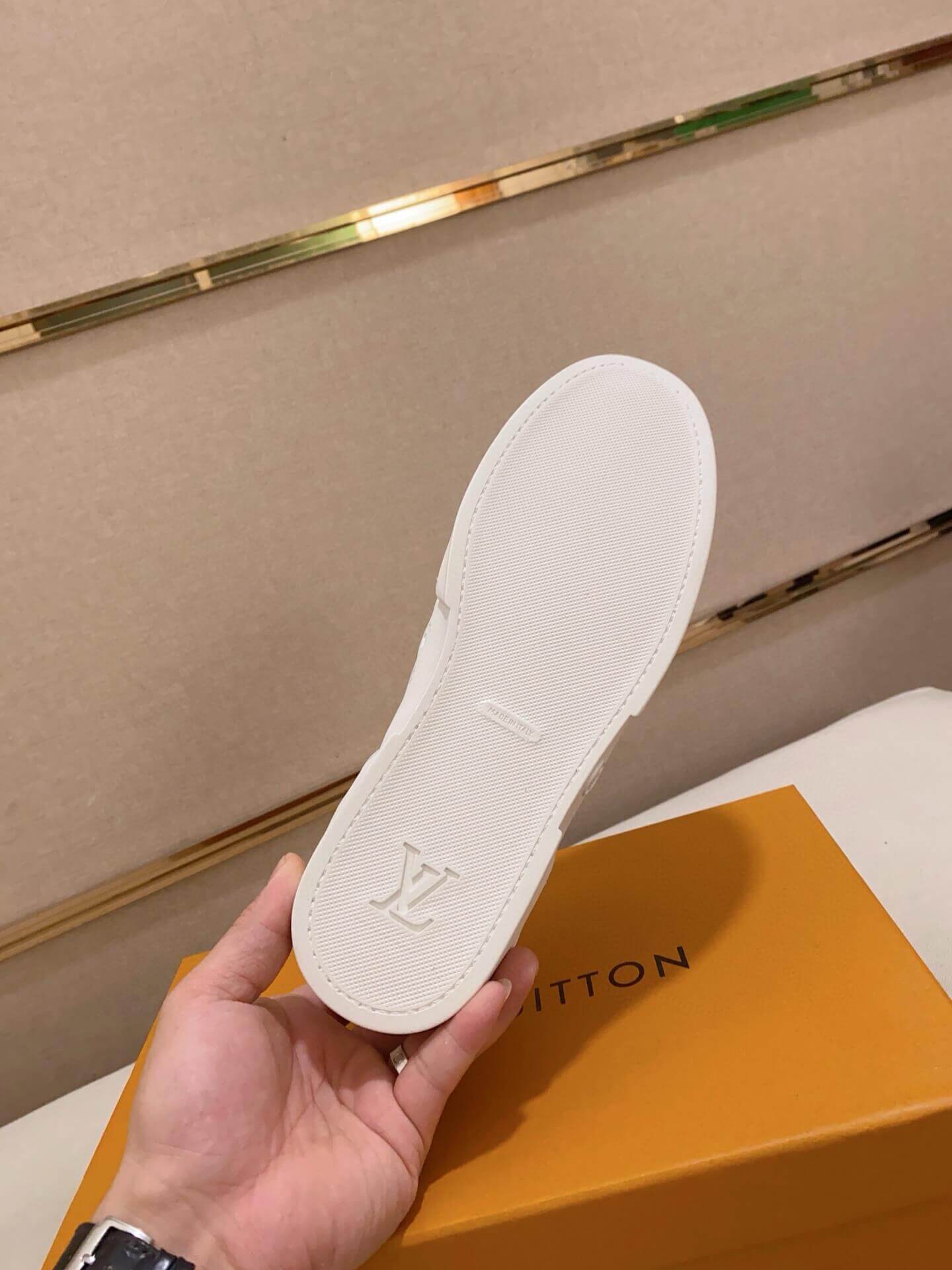 Louis Vuitton White Embossed Smooth Leather Match Up Sneaker 2 Louis Vuitton White Embossed Smooth Leather Match Up Sneaker - Image 2