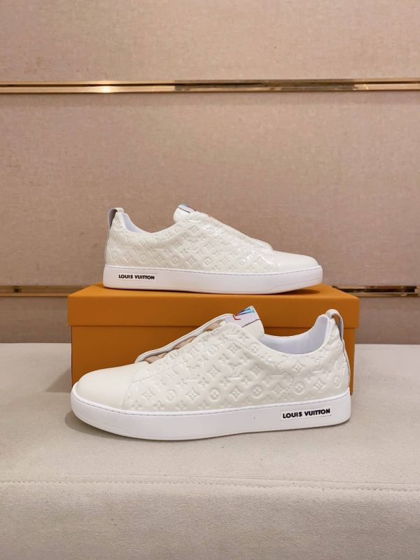 whiteLouisVuittonslip-onsneakerswiththebrand_smonogrampatternembossedontheupper._7 LV Slip-On Sneakers in White Monogram Embossed Leather