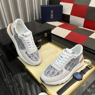 B23 League Low-Top Sneaker