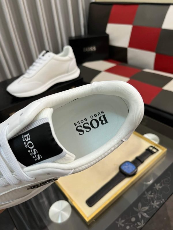 BOSS -Hugo- Boss -sneakers. (3) BOSS Hugo Boss sneakers.