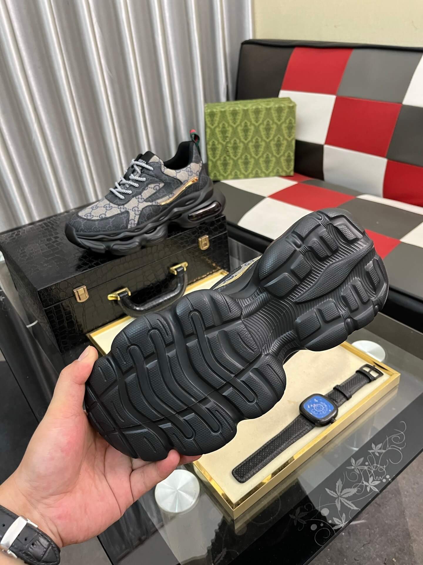 Gucci Sneaker - GG Rhyton - Black Monogram Mesh - Chunky Runner 5 Gucci GG Rhyton sneakers.