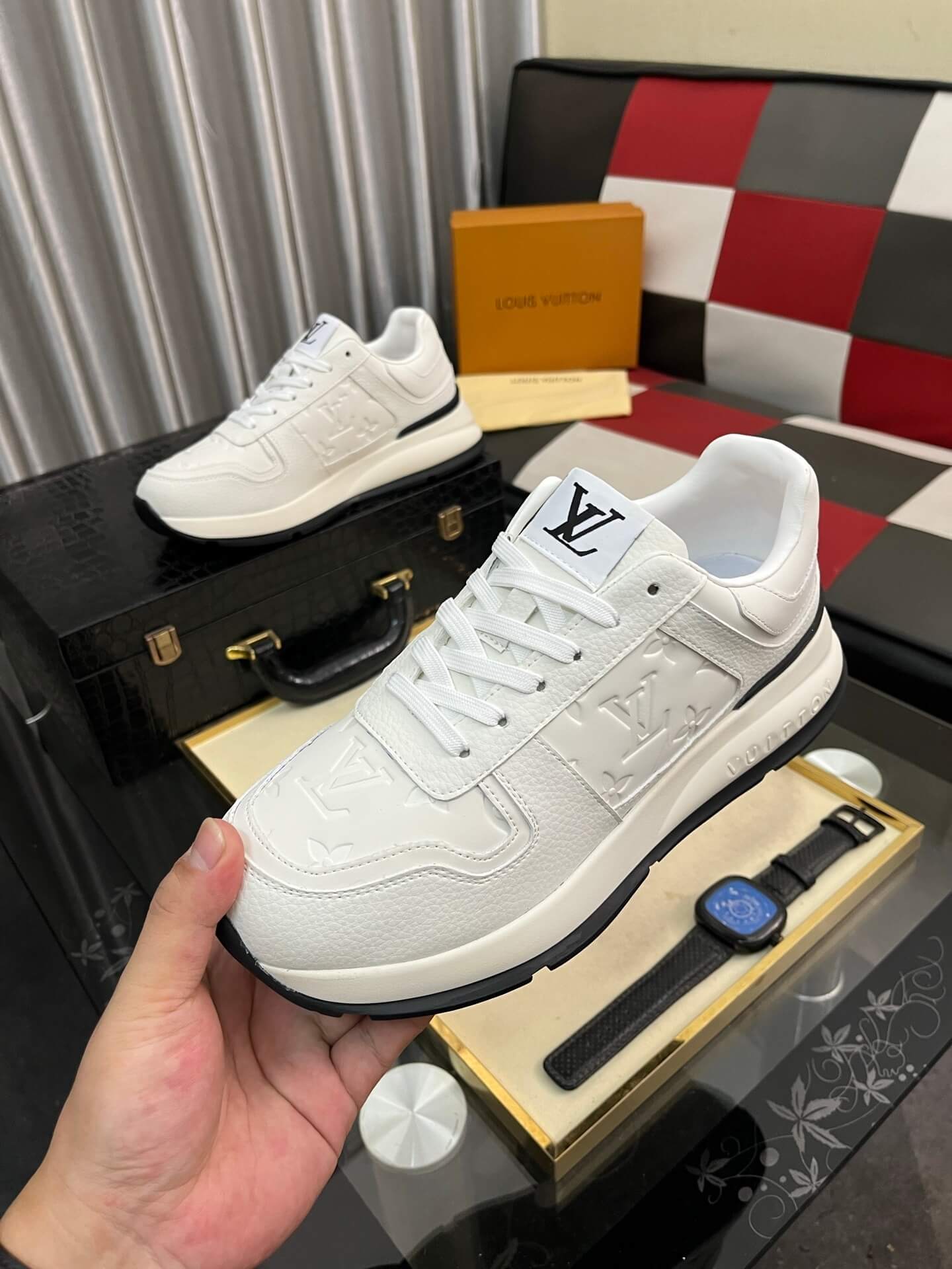 Louis Vuitton LV Trainer - White Embossed Monogram - Runner Sneaker 3 Louis Vuitton LV Trainer sneakers