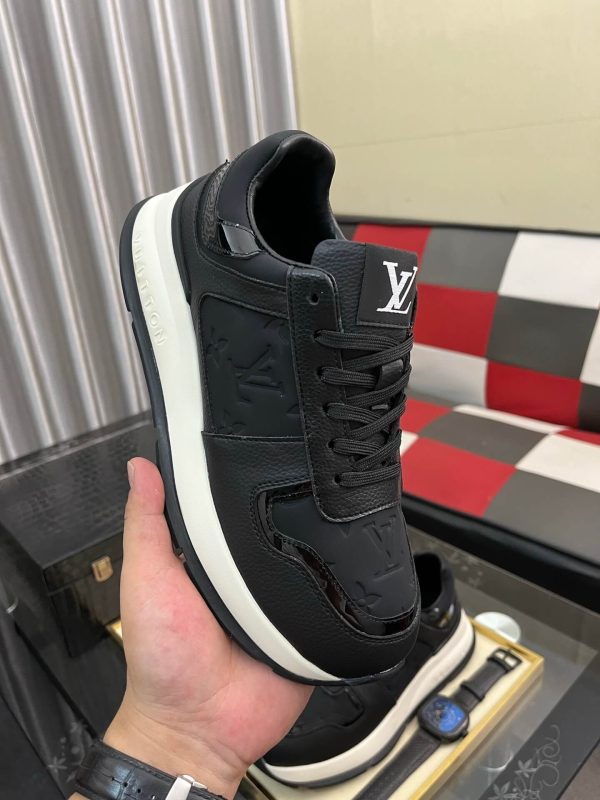 Louis Vuitton Run Away Maxi sneaker.