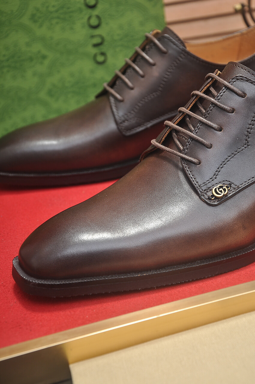 Gucci Dark Brown Textured Derby Shoes 5 Brown leather Gucci men's formal lace-up derby