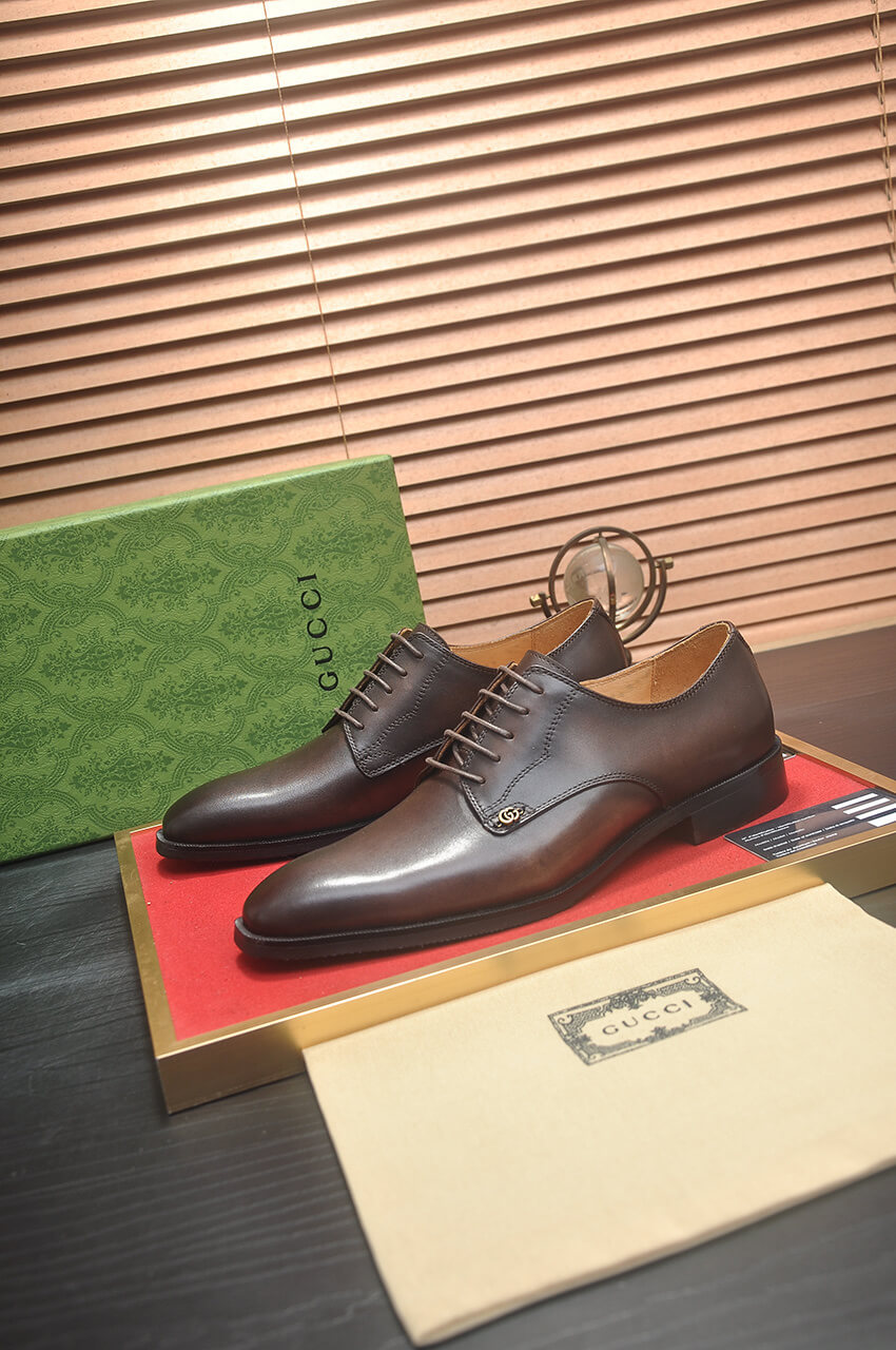 Gucci Dark Brown Textured Derby Shoes 10 Brown leather Gucci men's formal lace-up derby