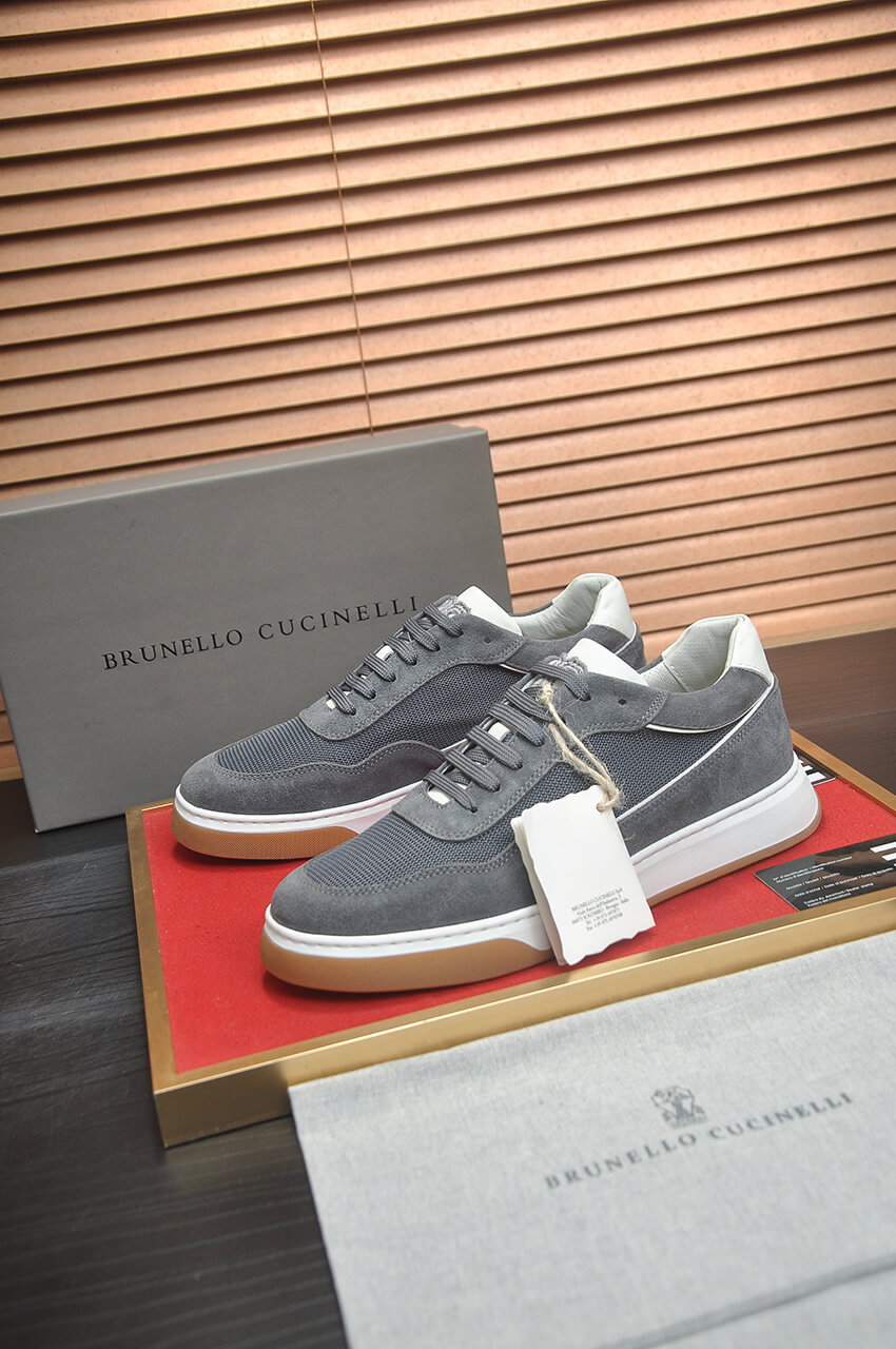 Brunello Cucinelli Gray Suede Low-Top Sneakers in Gray 9 Brunello Cucinelli men's sneakers.