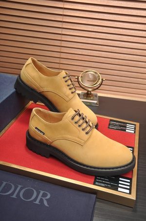 Dior men's derby shoes beige nubuck/suede material.