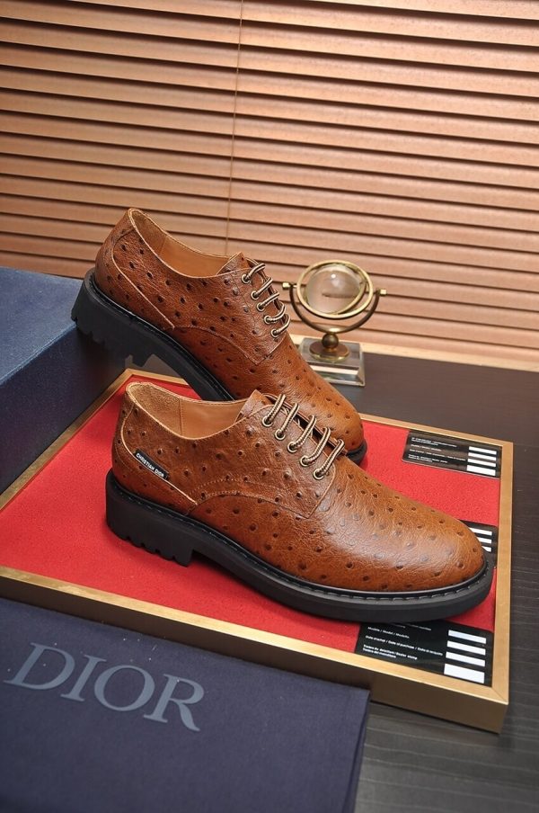 Dior -men's- derby- shoes- in -tan- ostrich-print -leather. (5) Dior men's derby shoes in tan ostrich-print leather.