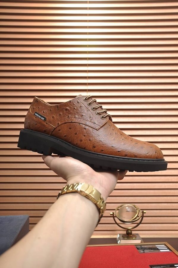 Dior -men's- derby- shoes- in -tan- ostrich-print -leather. (7) Dior men's derby shoes in tan ostrich-print leather.