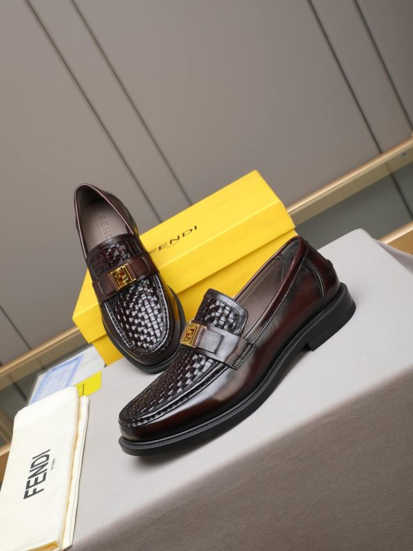Fendi O'Lock loafers in black leather.