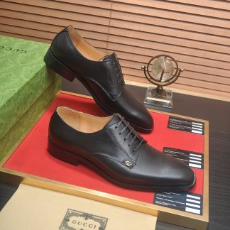 Gucci black Zola plain-toe Derby