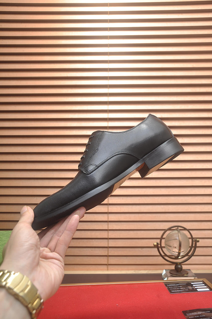 Gucci Black Plain Toe Derby Shoes 7 Gucci black Zola plain-toe Derby
