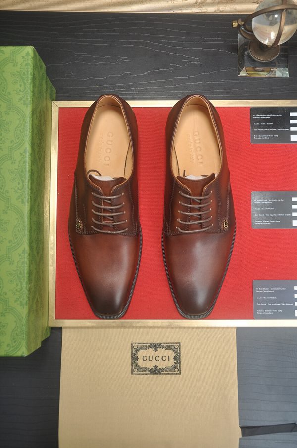 Gucci- brown -leather- Oxford -shoes (1) Gucci brown leather Oxford shoes.
