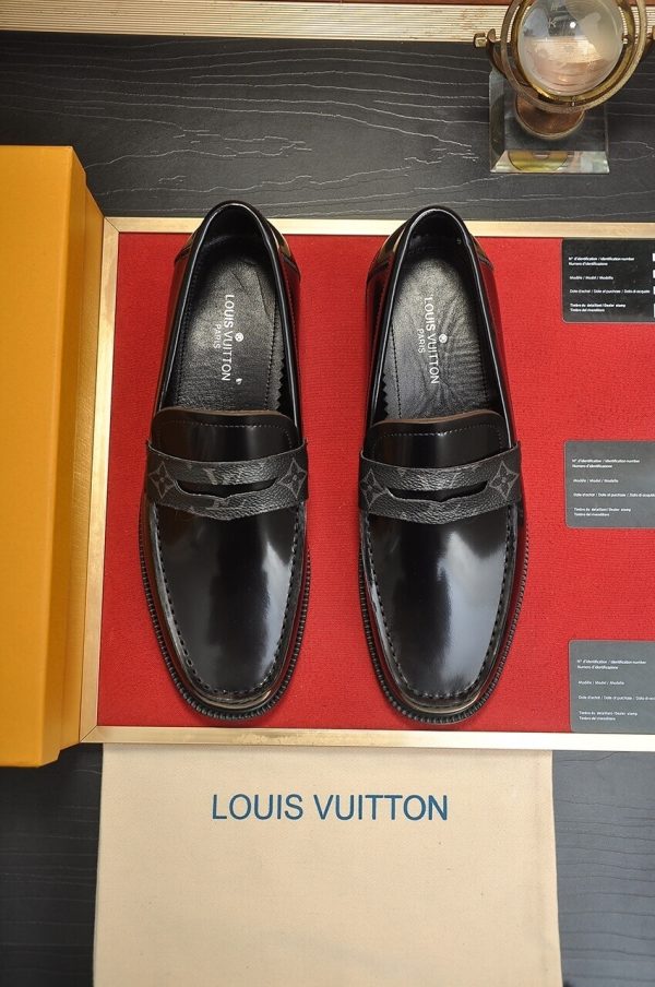 Louis -Vuitton -Major- loafers. (2) Louis Vuitton Major loafers.