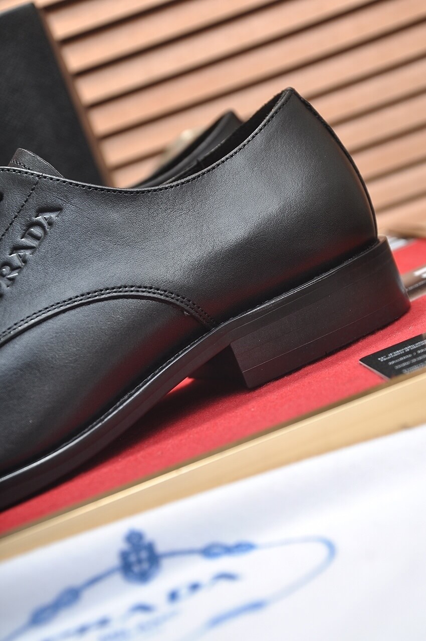 Prada men's black leather lace-up derby shoes 3 black leather Prada men's oxford dress shoe.