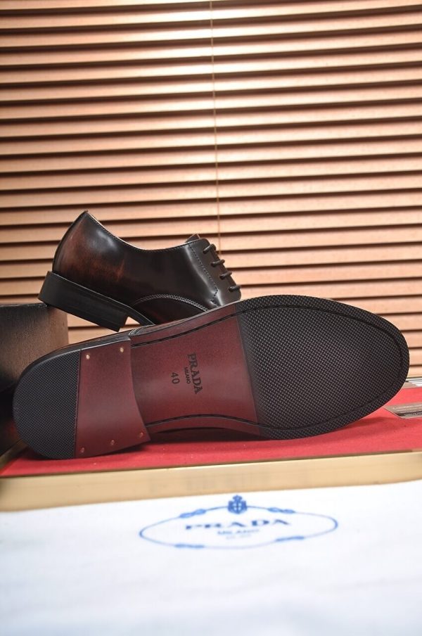 Prada leather men's oxford dress shoe.