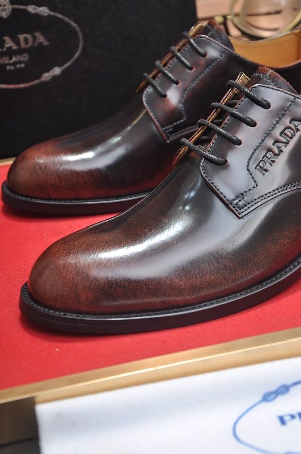 Prada leather men's oxford dress shoe.