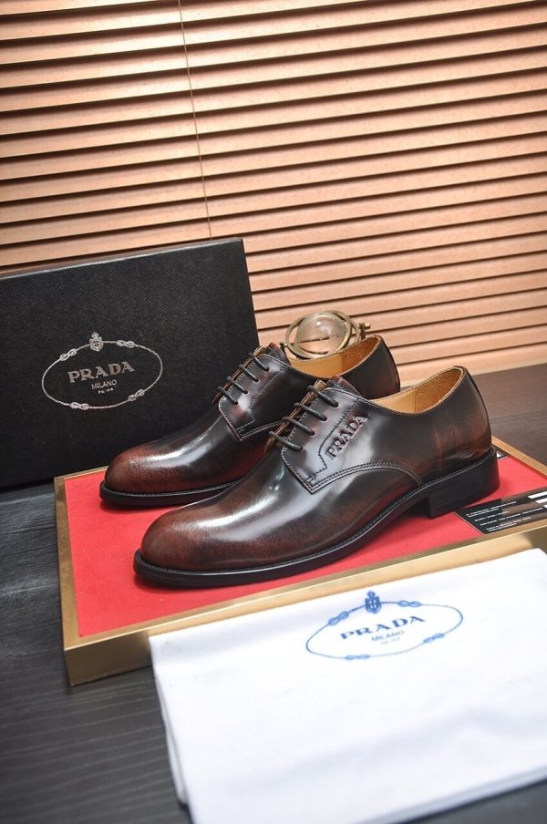 Prada leather men's oxford dress shoe.