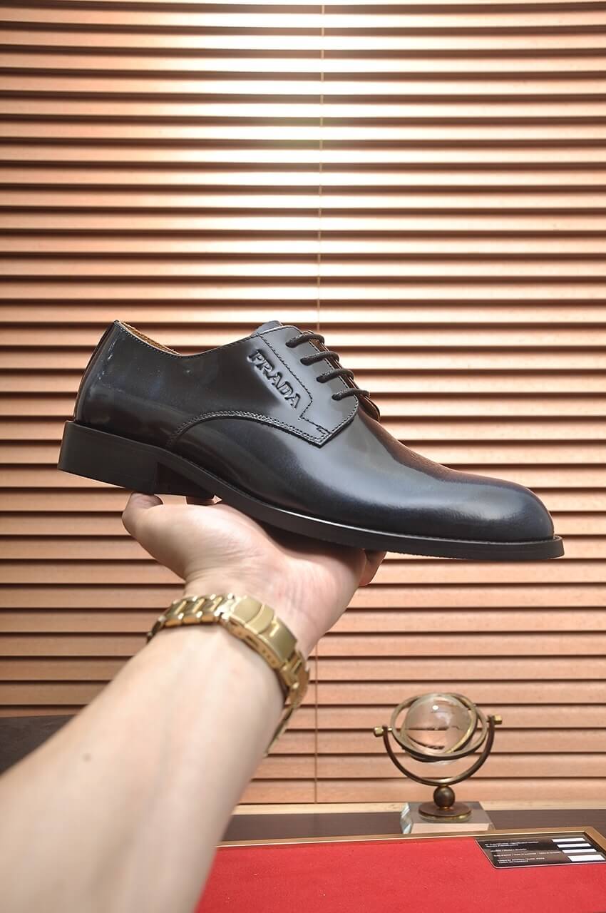 Prada Men's Formal Lace-Up Shoes Blue Patina 9 Prada leather men's oxford dress shoe.