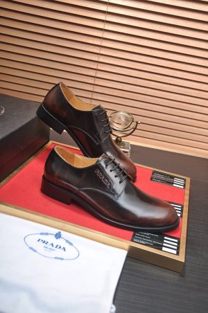 _Prada - leather -men's -oxford -dress -shoe. (9) Prada leather men's oxford dress shoe.
