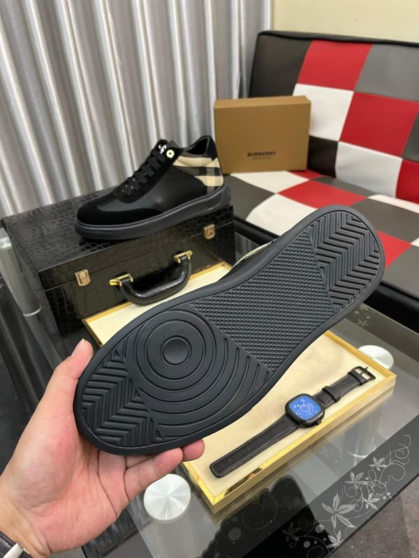 Burberry Terrace Check leather Sneakers