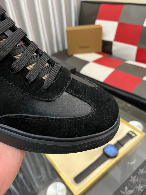 Burberry Terrace Check leather Sneakers