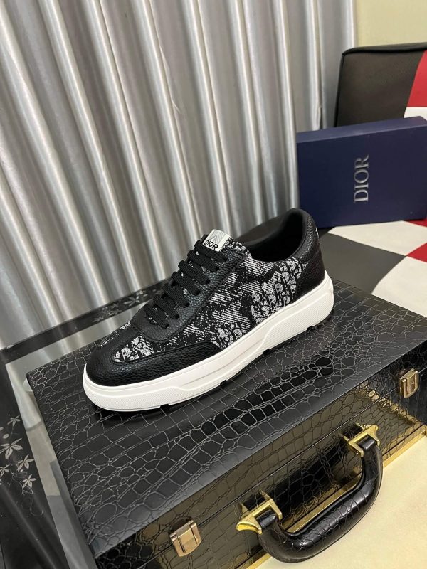 Dior -men's -low-top -sneakers (1) Dior men's low-top sneakers