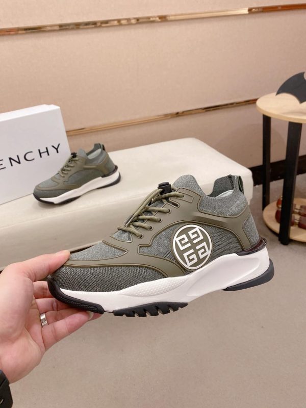 Givenchy G Move sneakers