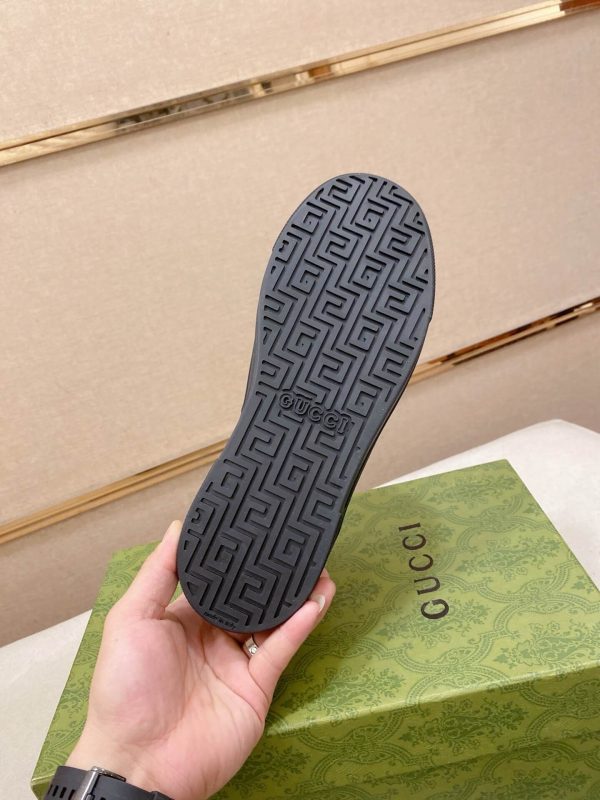 Gucci -Ace -sneakers -in -the- GG- Supreme- canvas (2) Gucci Ace sneakers in the GG Supreme canvas