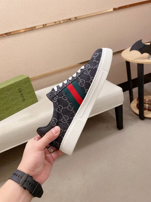 Gucci -Ace -sneakers- in -the- GG- Supreme -canvas (5) Gucci Ace sneakers in the GG Supreme canvas