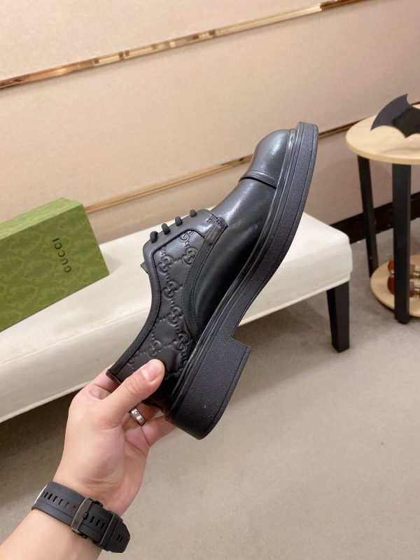 Gucci -Men's -black -leather -lace-up- shoes (6) Gucci Men's black leather lace-up shoes