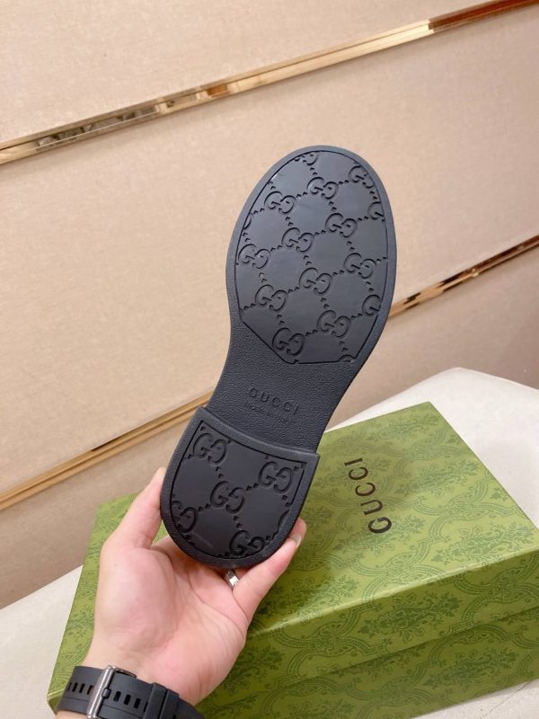 Gucci Men's lace-up derby shoe